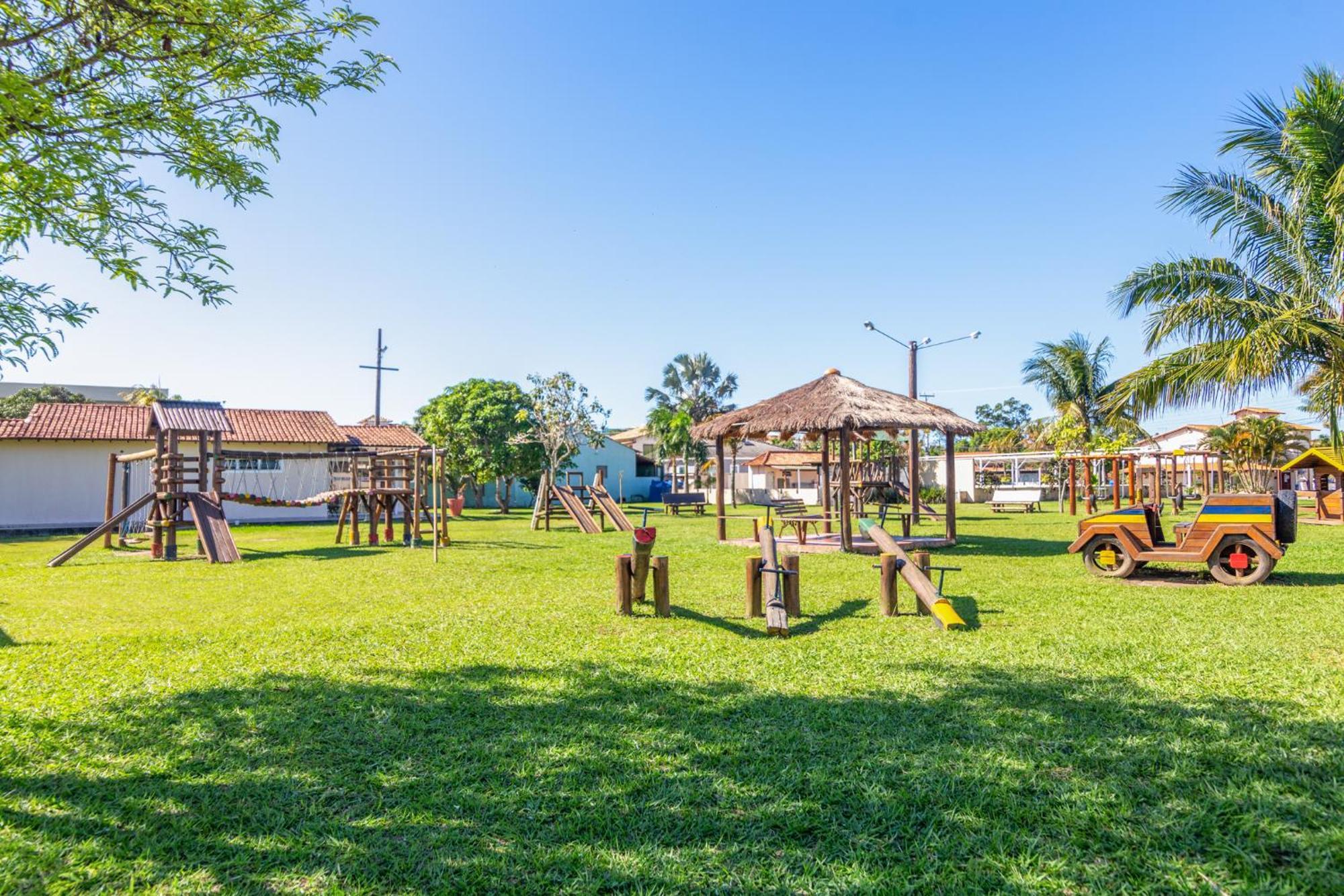 Refugio Tropical Casa De Praia Com Piscina Aquecida E 4 Suites E Garagem 3 Carros, 800 Mtrs Da Praia Internet 700 Mbps, Condominio Privado Com Pista De Skate , Quadra De Futevolei , Campos E Quadras De Futebol! Cabo Frio Extérieur photo