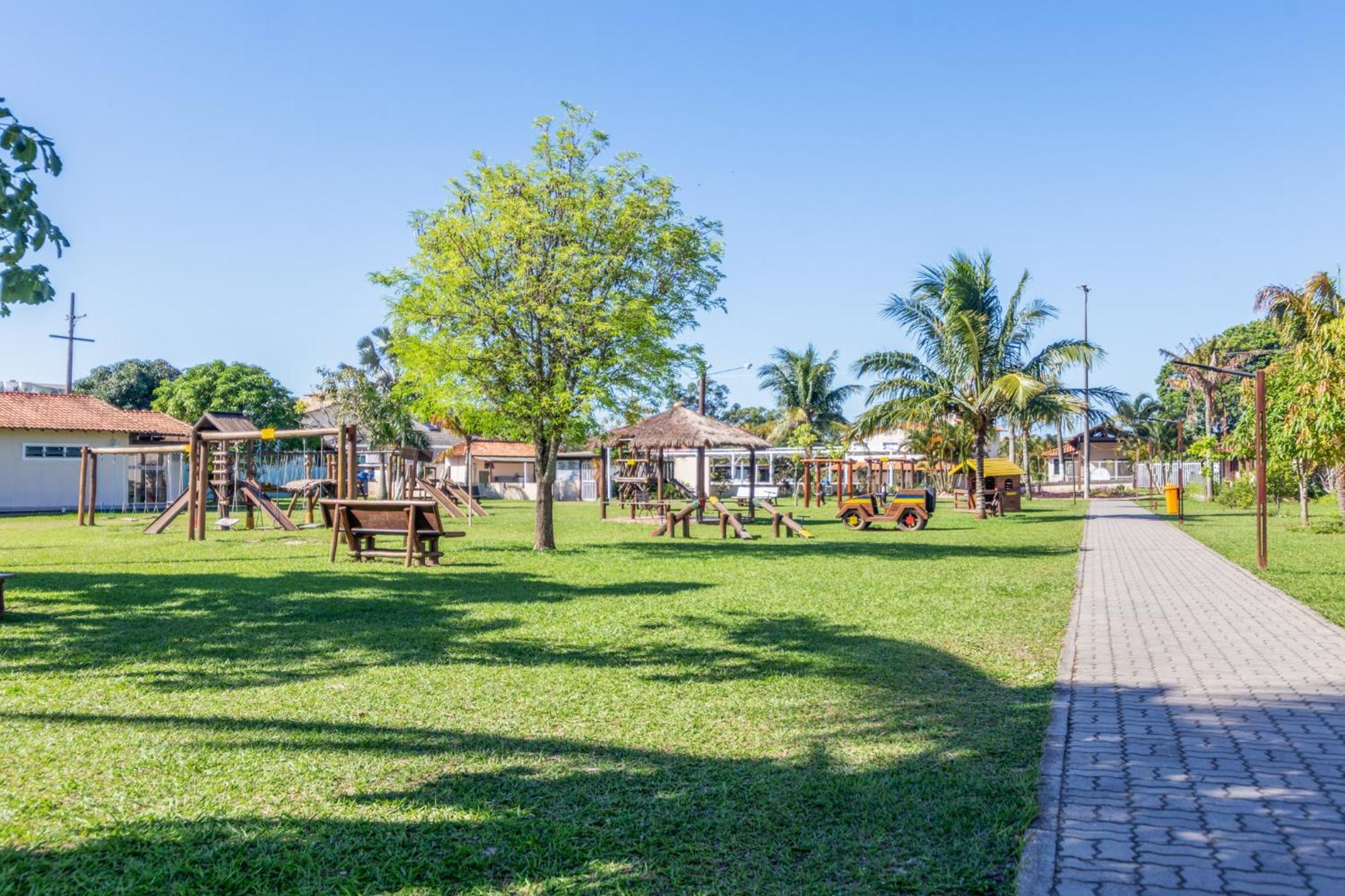 Refugio Tropical Casa De Praia Com Piscina Aquecida E 4 Suites E Garagem 3 Carros, 800 Mtrs Da Praia Internet 700 Mbps, Condominio Privado Com Pista De Skate , Quadra De Futevolei , Campos E Quadras De Futebol! Cabo Frio Extérieur photo